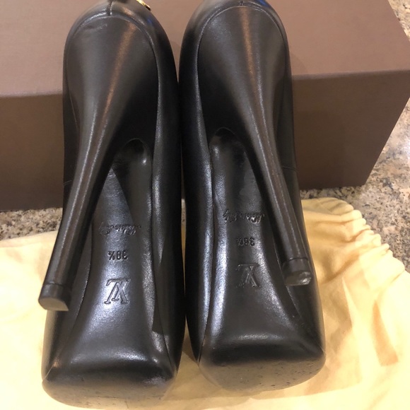Louis Vuitton  Black Peep toe Oh Really Pump. - Picture 3 of 8